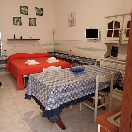 Casa Vacanza Niki Apartment กาเอตา ภายนอก รูปภาพ
